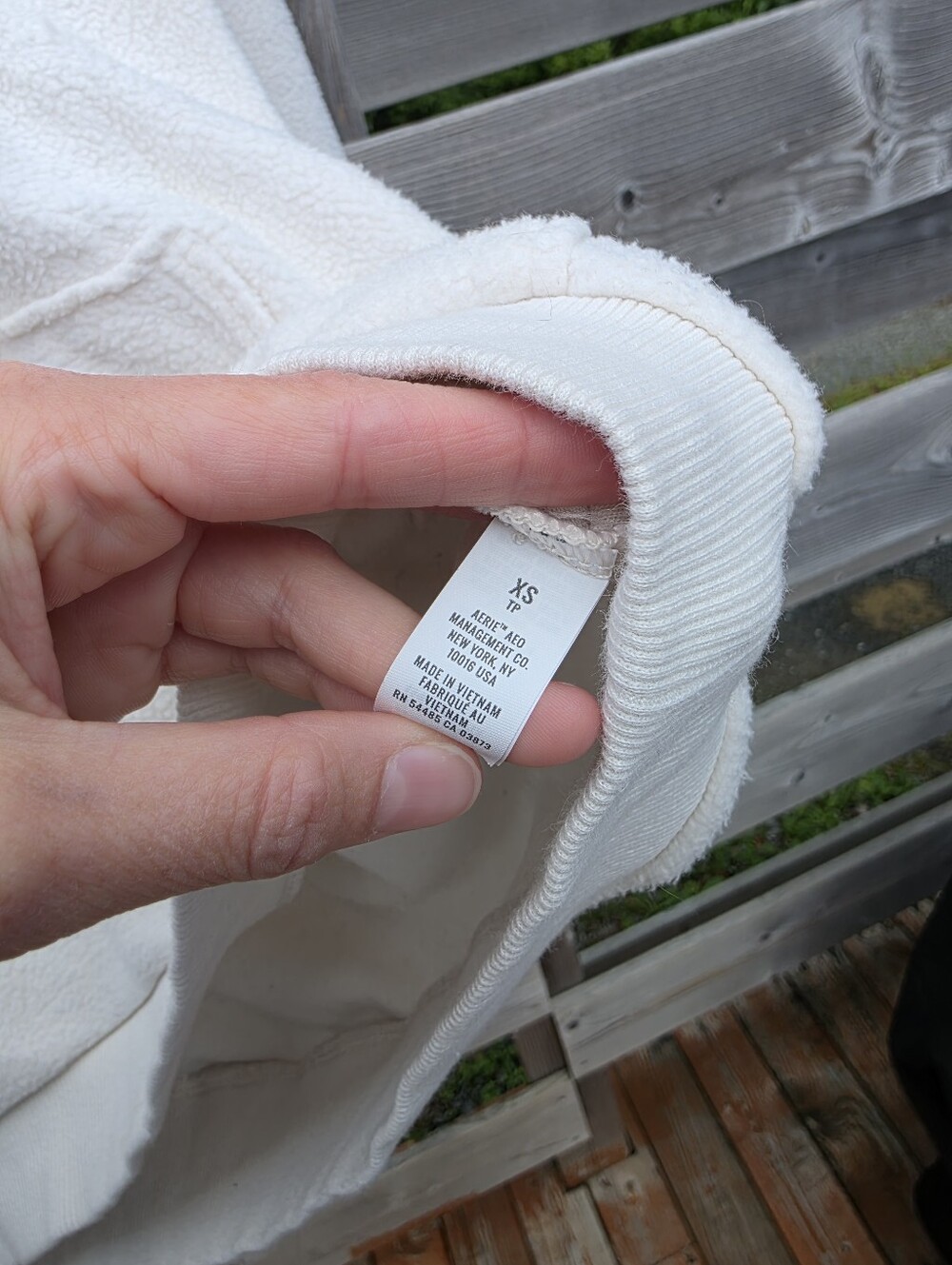 🤍 Cozy Aerie Hooded Pullover | Size XS | Oversized - Picture 5 of 10